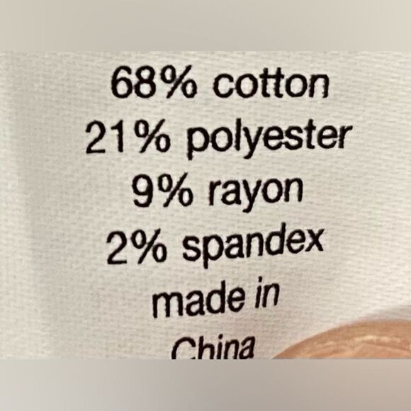 Lane Bryant Signature Fit Mid-Rise Bermuda Denim Shorts Size 16 (34x12) NWT - Picture 4 of 13